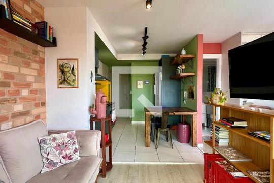Sala de kitnet/studio para alugar com 1 quarto, 34m² em Vila Madalena, São Paulo