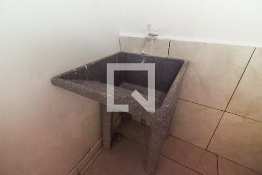 Área de Serviço de casa para alugar com 1 quarto, 50m² em Parada Xv de Novembro, São Paulo