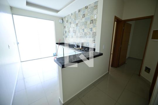 Cozinha  de casa para alugar com 3 quartos, 120m² em Jardim Atlantico, Goiânia