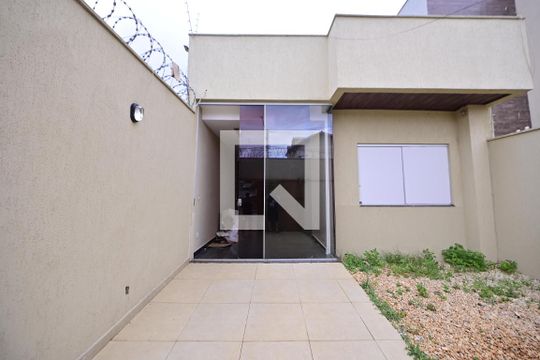 Área externa  de casa para alugar com 3 quartos, 120m² em Jardim Atlantico, Goiânia