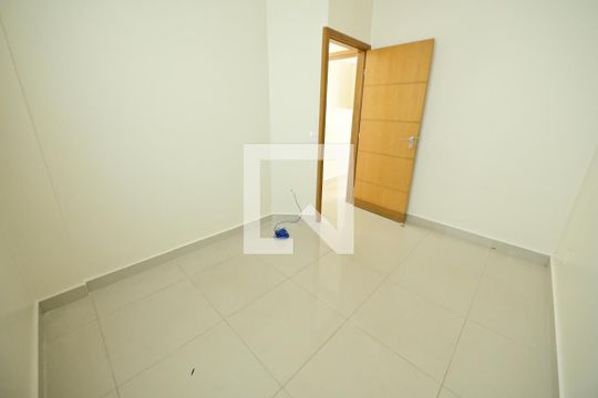 Quarto 2 de casa para alugar com 3 quartos, 120m² em Jardim Atlantico, Goiânia