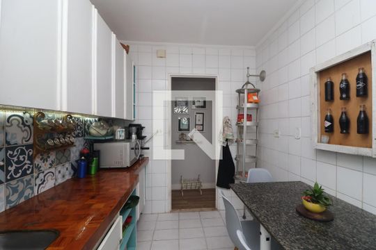 Cozinha de apartamento à venda com 2 quartos, 65m² em Jardim Textil, São Paulo
