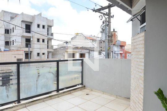 Sacada de casa à venda com 3 quartos, 100m² em Utinga, Santo André