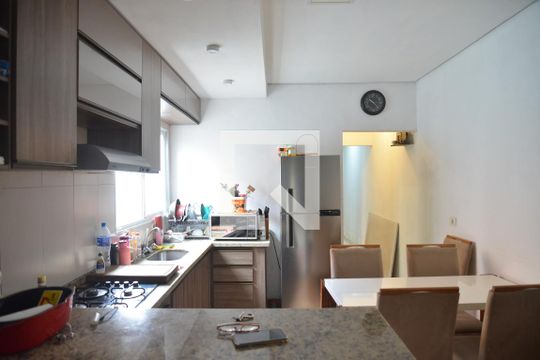 Cozinha de casa à venda com 3 quartos, 100m² em Utinga, Santo André