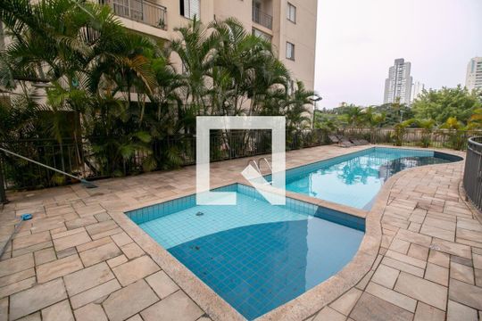 Condomínio - Piscina de apartamento à venda com 2 quartos, 52m² em Penha de França, São Paulo