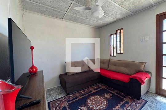 Sala  de casa à venda com 2 quartos, 80m² em Santos Dumont, São Leopoldo