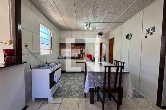Cozinha  de casa à venda com 2 quartos, 80m² em Santos Dumont, São Leopoldo