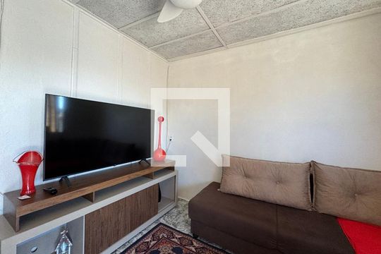 Sala  de casa à venda com 2 quartos, 80m² em Santos Dumont, São Leopoldo