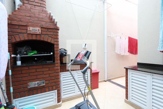 Quintal de casa à venda com 3 quartos, 125m² em Jardim Vila Formosa, São Paulo