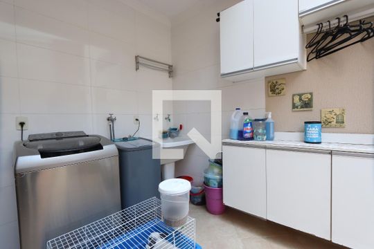Lavanderia de casa à venda com 3 quartos, 125m² em Jardim Vila Formosa, São Paulo