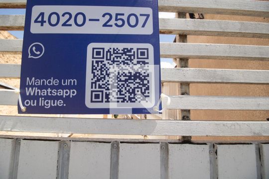 Plaquinha  de casa à venda com 2 quartos, 50m² em Jardim Miriam, São Paulo