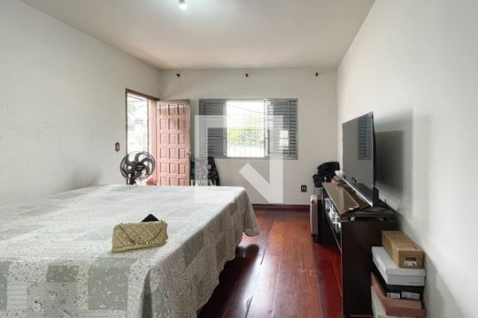 Suíte de casa à venda com 4 quartos, 300m² em Ferrazópolis, São Bernardo do Campo
