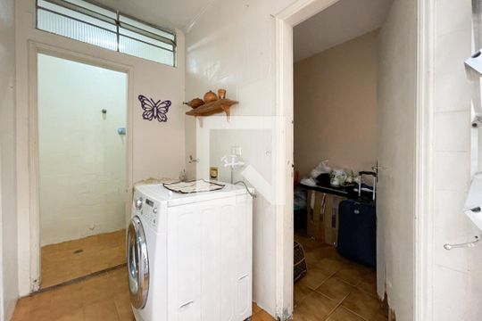 Área de Serviço de casa à venda com 4 quartos, 300m² em Ferrazópolis, São Bernardo do Campo