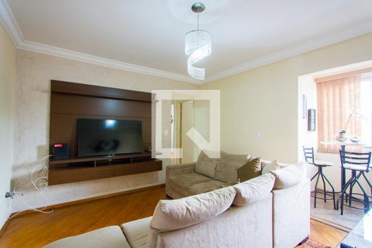 Apartamento à venda com 2 quartos, 62m² em Vila Eldizia, Santo André
