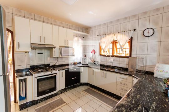 Cozinha de casa à venda com 3 quartos, 260m² em Jardim Ana Maria, Santo André