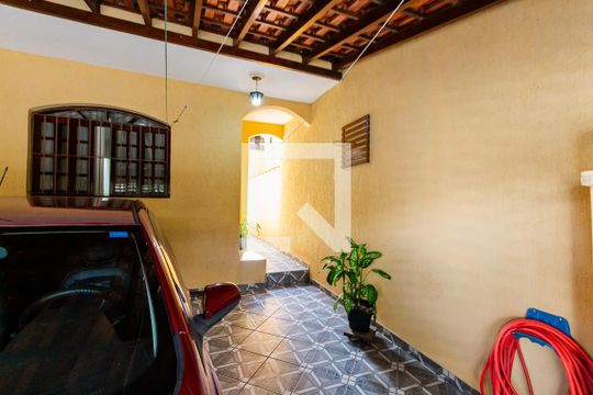 Garagem de casa à venda com 3 quartos, 260m² em Jardim Ana Maria, Santo André
