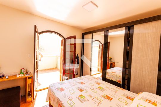 Quarto 3 de casa à venda com 3 quartos, 260m² em Jardim Ana Maria, Santo André