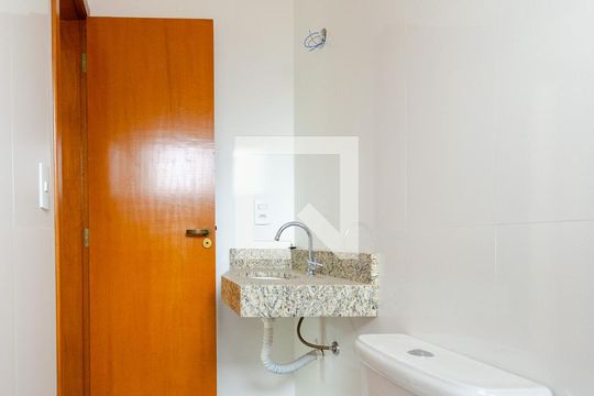 Banheiro de casa de condomínio à venda com 3 quartos, 96m² em Vila Primavera, São Paulo