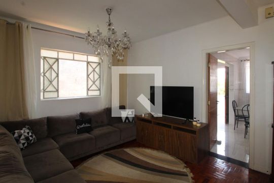 Casa para alugar com 4 quartos, 375m² em Jardim Sao Paulo(zona Norte), São Paulo