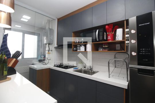 Cozinha e Área de Serviço de apartamento à venda com 2 quartos, 44m² em Tatuapé, São Paulo