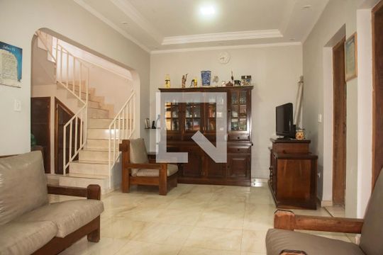Casa à venda com 5 quartos, 270m² em Planalto Paulista, São Paulo