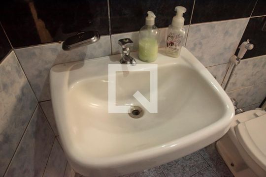 Banheiro de casa à venda com 5 quartos, 270m² em Planalto Paulista, São Paulo