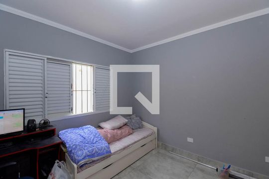 Quarto 1 de casa à venda com 2 quartos, 200m² em Vila Galvão, Guarulhos