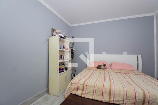 Quarto 2 de casa à venda com 2 quartos, 200m² em Vila Galvão, Guarulhos
