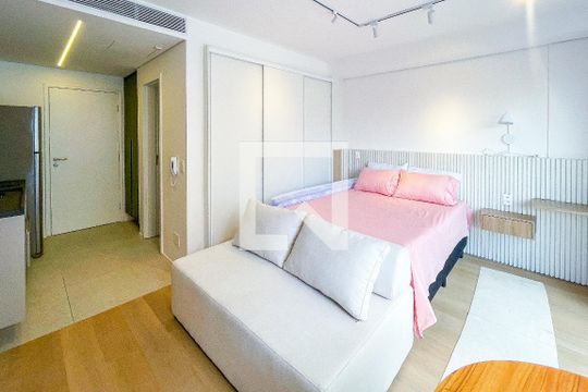 Studio de kitnet/studio à venda com 1 quarto, 30m² em Pinheiros, São Paulo