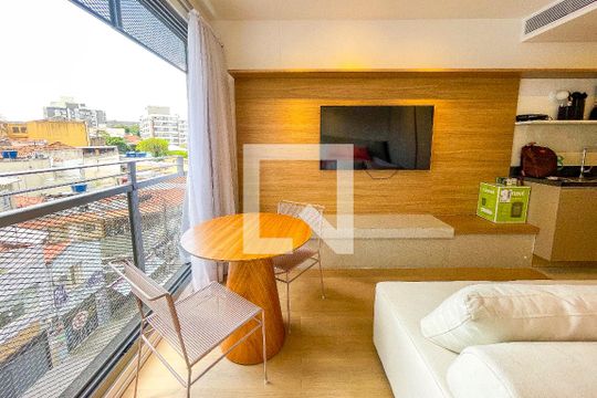 Studio de kitnet/studio à venda com 1 quarto, 30m² em Pinheiros, São Paulo