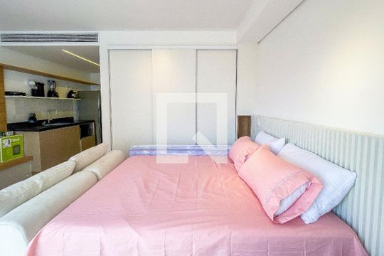 Studio de kitnet/studio à venda com 1 quarto, 30m² em Pinheiros, São Paulo