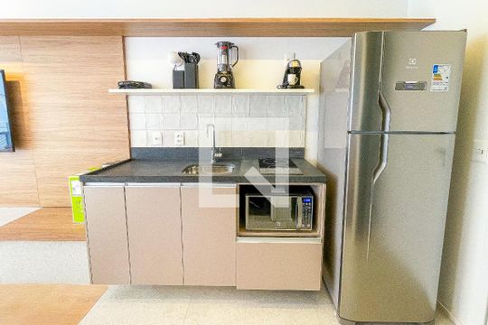 Studio de kitnet/studio à venda com 1 quarto, 30m² em Pinheiros, São Paulo