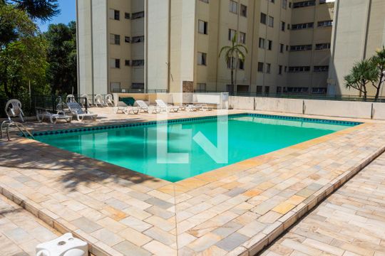 Área comum - Piscina de apartamento para alugar com 2 quartos, 60m² em Jardim Peri Peri, São Paulo