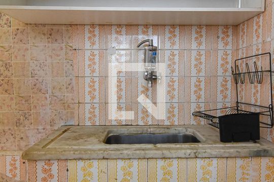 Cozinha de kitnet/studio à venda com 1 quarto, 30m² em Centro, Niterói