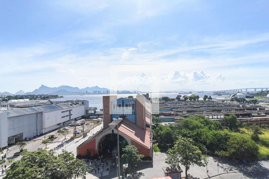 Sala de kitnet/studio à venda com 1 quarto, 30m² em Centro, Niterói