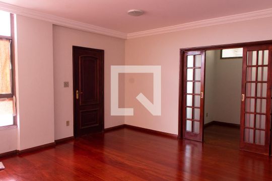 SALA de apartamento à venda com 3 quartos, 111m² em Jardim Chapadão, Campinas