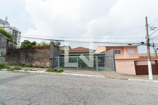 Fachada de casa à venda com 4 quartos, 363m² em Vila Marieta, São Paulo