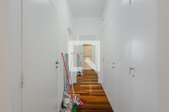 Corredor de apartamento à venda com 1 quarto, 93m² em Jardim Paulista, São Paulo