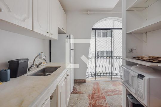 Cozinha de apartamento à venda com 1 quarto, 93m² em Jardim Paulista, São Paulo