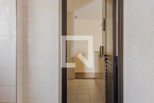 Área de Serviço de apartamento para alugar com 2 quartos, 67m² em Jardins, São Paulo