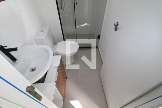 Banheiro de apartamento para alugar com 2 quartos, 38m² em Imirim, São Paulo