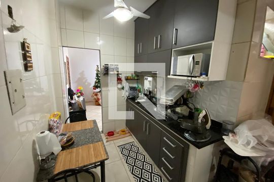 Cozinha de apartamento para alugar com 2 quartos, 60m² em Quintino Bocaiúva, Rio de Janeiro