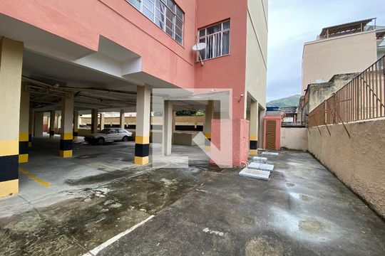 Garagem de apartamento para alugar com 2 quartos, 60m² em Quintino Bocaiúva, Rio de Janeiro