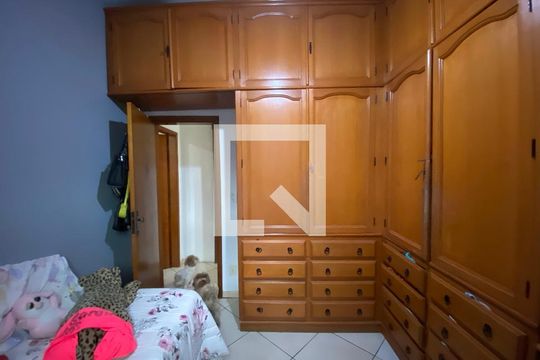 Quarto 2 de apartamento para alugar com 2 quartos, 60m² em Quintino Bocaiúva, Rio de Janeiro