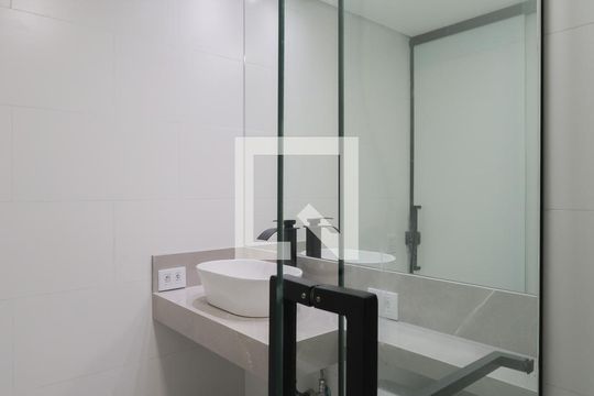 Banheiro de apartamento à venda com 2 quartos, 48m² em Mandaqui, São Paulo