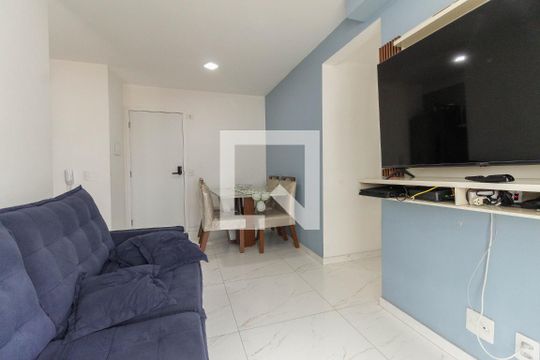 Sala de apartamento à venda com 2 quartos, 47m² em Vila Carmosina, São Paulo