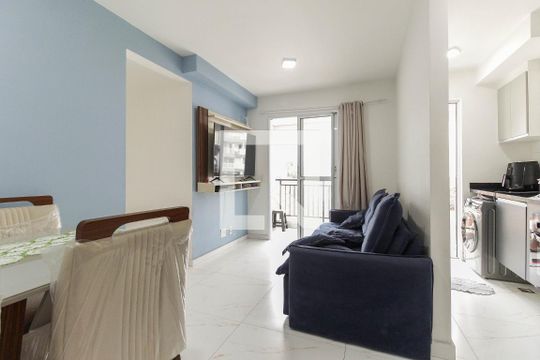 Apartamento à venda com 2 quartos, 47m² em Vila Carmosina, São Paulo