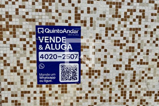 Plaquinha instalada de apartamento para alugar com 1 quarto, 60m² em Centro, Rio de Janeiro
