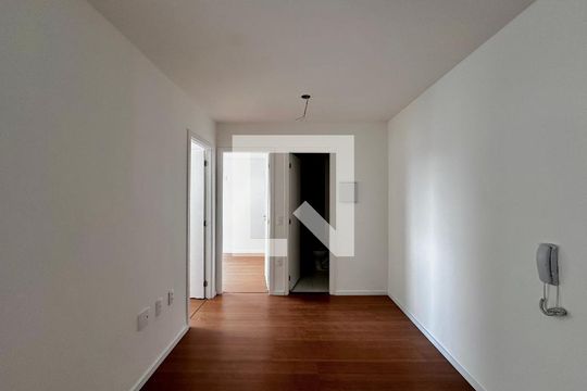 Sala de apartamento para alugar com 2 quartos, 35m² em Vila das Belezas, São Paulo