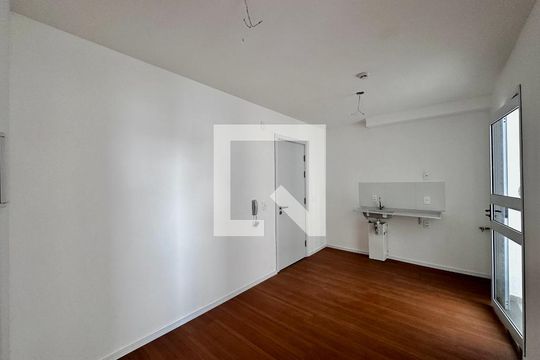 Sala de apartamento para alugar com 2 quartos, 35m² em Vila das Belezas, São Paulo
